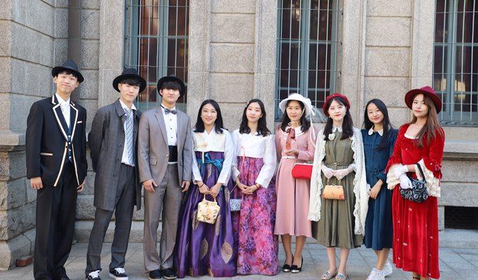 Korean Traditional Hanbok & 19th Century Costume Rental in Incheon Open Port Area - main view