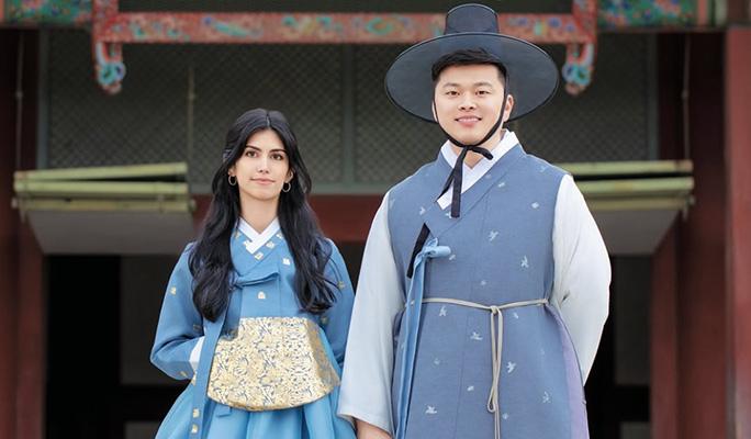 Hanbok Rental & Photoshoot with Video in Gyeongbokgung Palace/ Bukchon Hanok Village (+ Makeup option) - main view