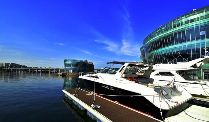 Hangang River Boat / Yacht Tour from Some Sevit Island, Banpo Hangang Park - Join-in or Private - main view