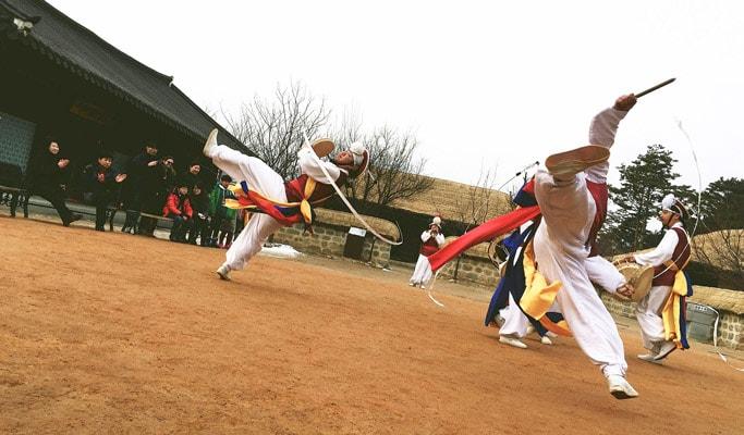 South Gyeonggi Private Van Package: Getaway to Folk Village/ Dae Jang Geum Theme Park/ Yeoju Premium Outlet/ Hwaseong Fortress - main view