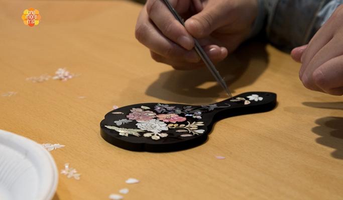 DIY Mother-of-Pearl Experience in Bukchon Hanok Village - main view