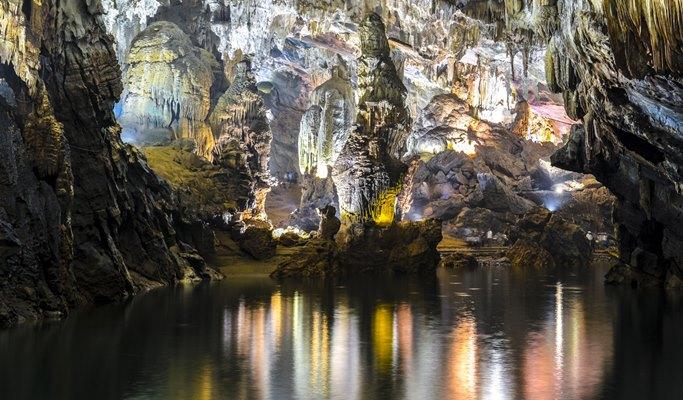 Phong Nha Cave & La Vang Church 1 Day Tour - from Hue City - main view