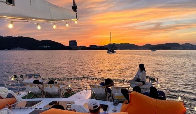 Private Yacht Tour in Tongyeong (Day/ Sunset) - main view