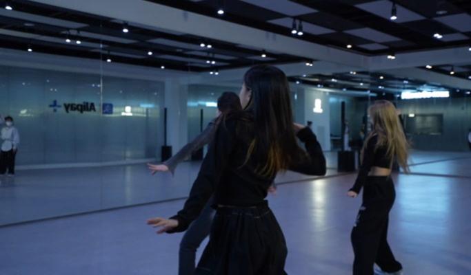 K-pop Dance & Vocal Training 1 Day Class + Video Shooting Experience in Gangnam, Seoul - main view