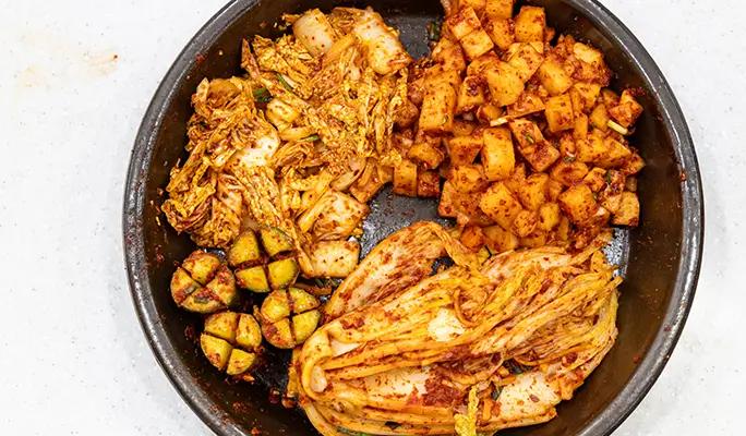 4 Kinds of Kimchi Making Class near Hongdae/Mangwon - main view