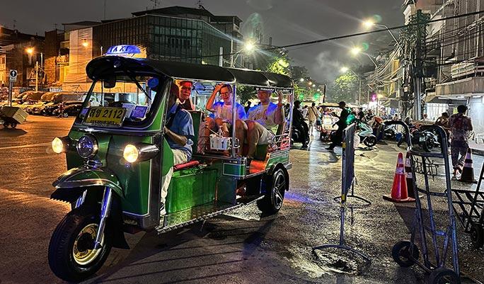 Bangkok Half Day Tuk Tuk Tour: Temple + Local Market (+ Lunch/Dinner) (Day/Night) - main view