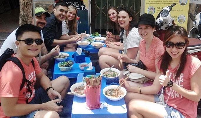Hanoi Old Quarter Street Food Walking Tour - main view