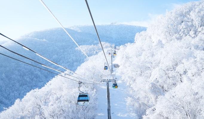 Balwangsan Cable Car & Skywalk at Yongpyong Ski Resort - main view